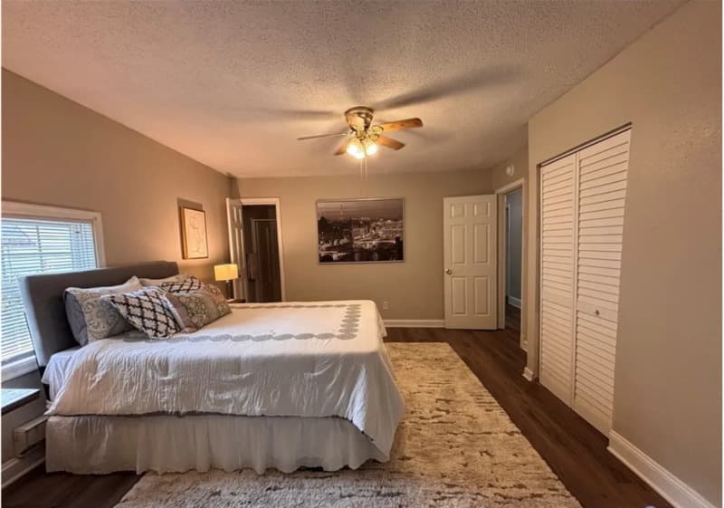Richmond House: 2508 Robert Moore Cir