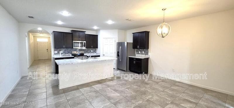 Palm Bay House: 242 Guinevere Drive SW