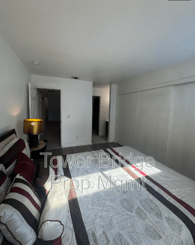 Sacramento House: 7516 Whisperwillow Drive