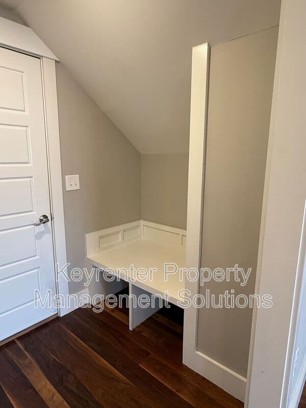 Waynesboro House: 2440 Belvue Rd