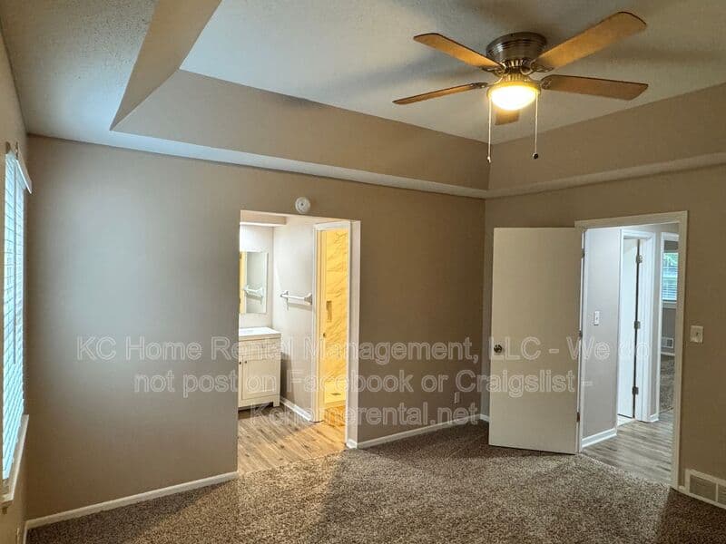 Olathe House: 1429 SE Sheridan