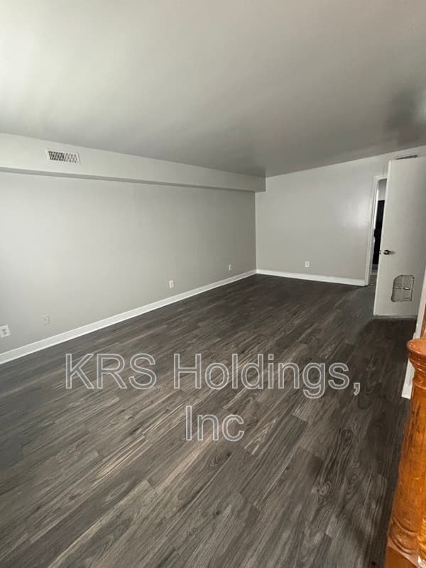 North Chesterfield Townhome: 2724 Goolsby Ave