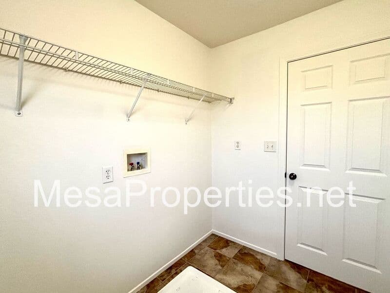 Victorville House: 12396 Ava Loma St.