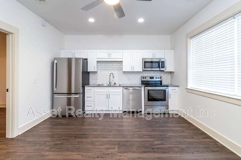 Alcoa Condo: 1120 Franck Street - 205