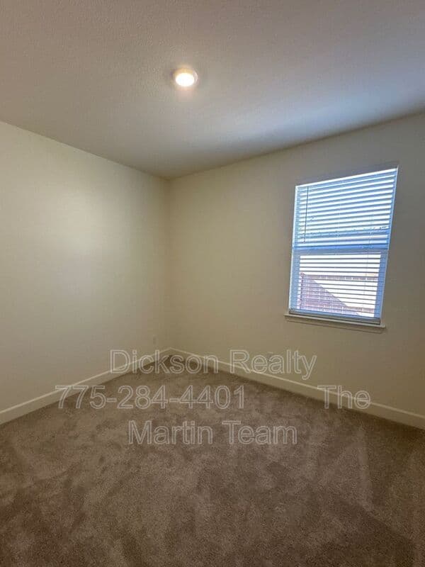 Reno House: 7897 Willow Thicket Drive