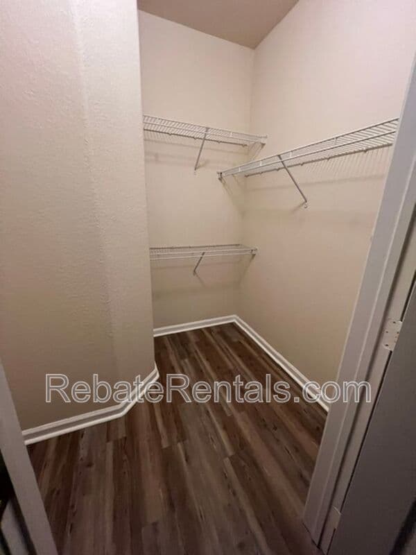 Jacksonville Condo: 8290 Gate Parkway West