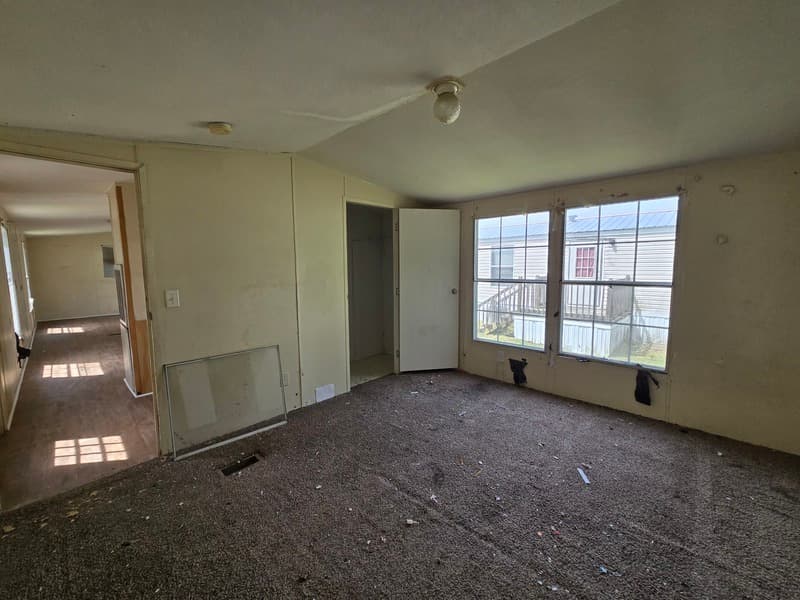 Fayetteville House: 2416 Cattail Cir