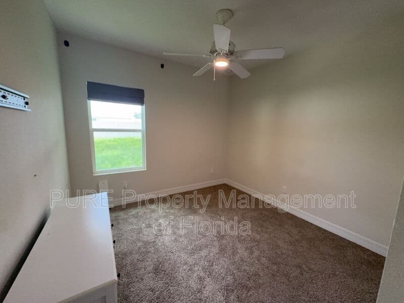 Ocala House: 13831 Sw 33rd Terr