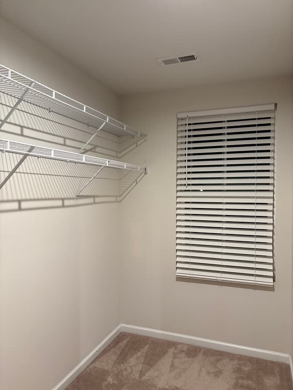 Greenville House: 102 Castlebrook Dr