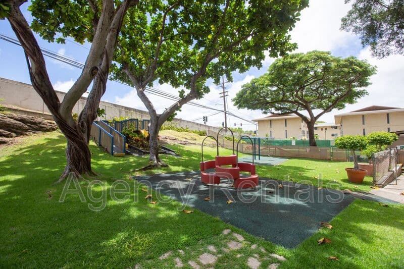 Honolulu Condo: 3215 Ala Ilima Street