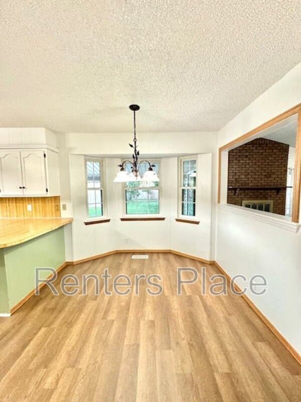 Broken Arrow House: 621 South Fir Avenue