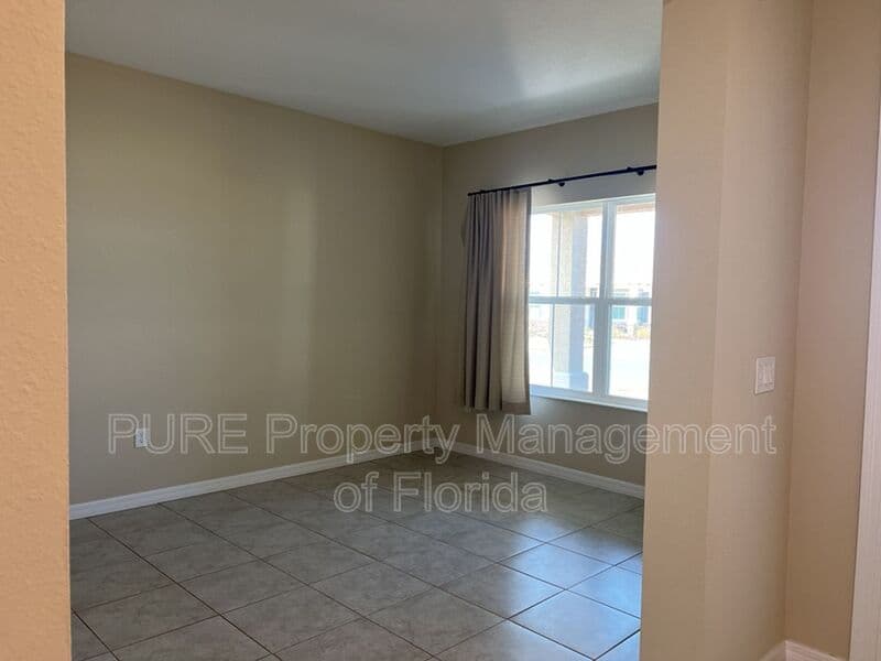 Ocala House: 10376 SW 99th Street