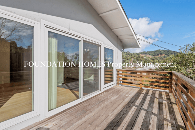 San Rafael House: 24 Leafwood Cir.