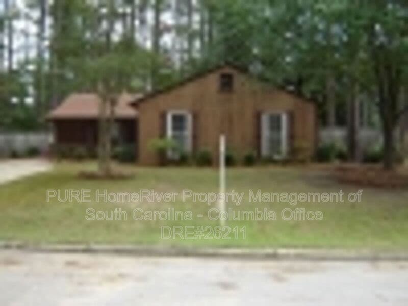 Columbia House: 109 Whitwood Circle