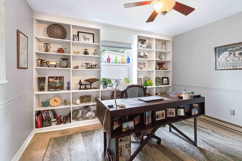 Littiz House: 24 Knollwood Drive