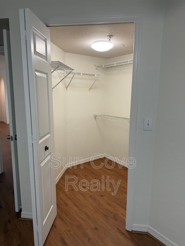Lutz Condo: 4201 Woodstorks Walk Way
