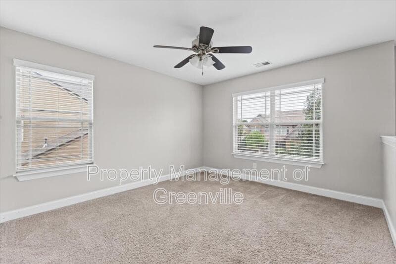 Simpsonville House: 10 Windsor Creek Ct