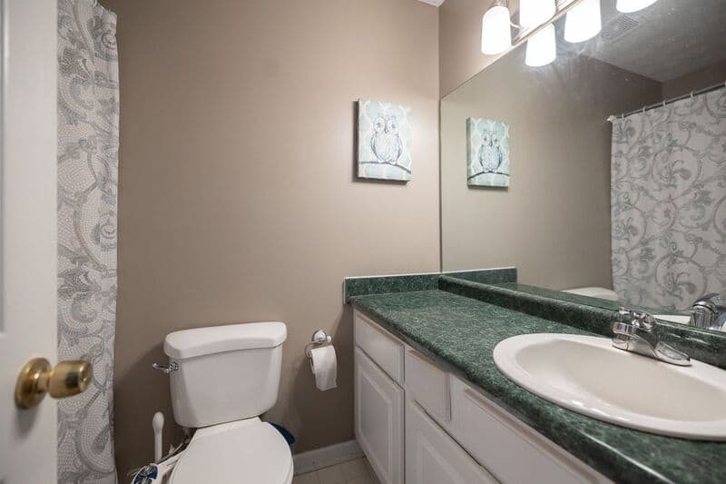 Athens House: 125 Whispering Springs