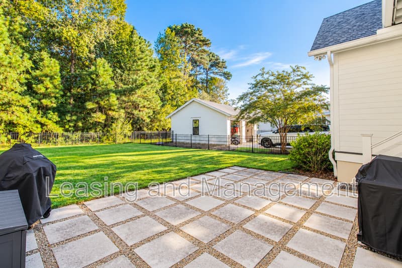 Mount Pleasant House: 1848 Carolina Park Boulevard
