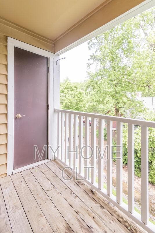 Charlotte Condo: 2516 Cranbrook Lane #11