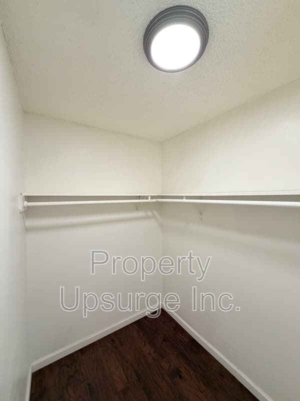 Yuba City Apartment: 330 Bird St