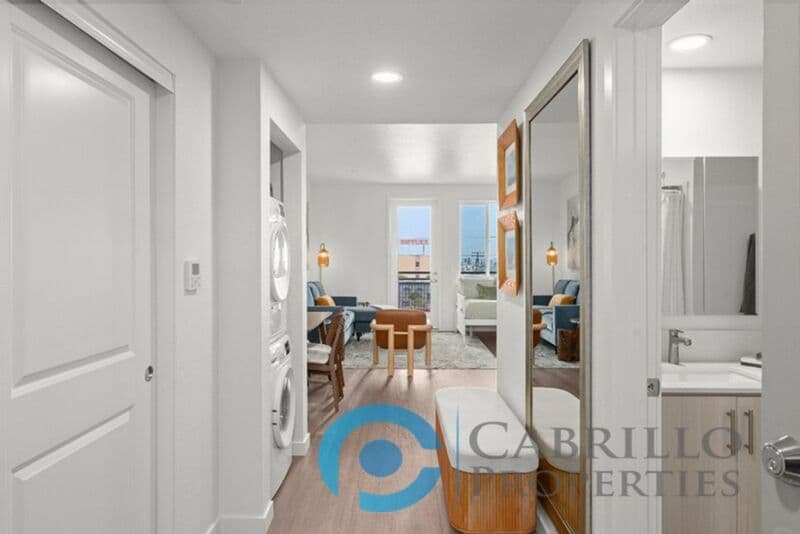 San Diego Apartment: 2724 El Cajon Blvd