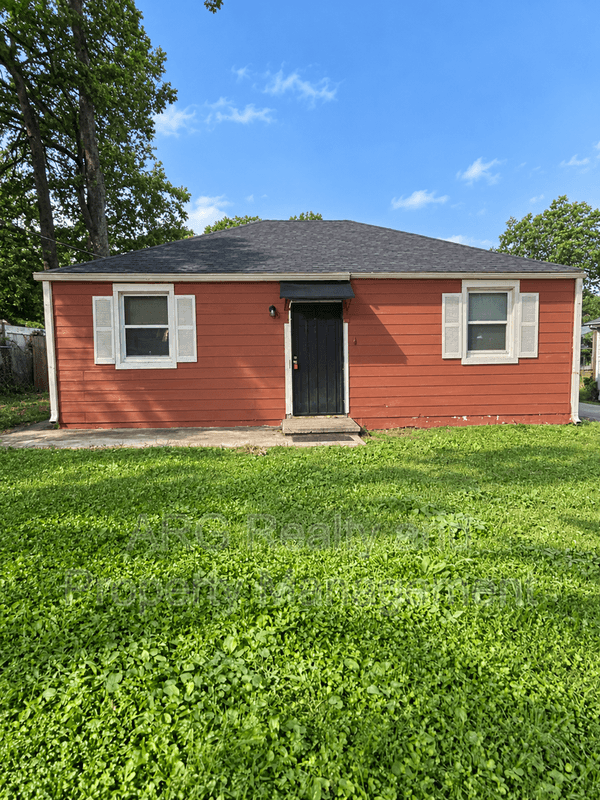 Atlanta House: 1375 Elizabeth Ave