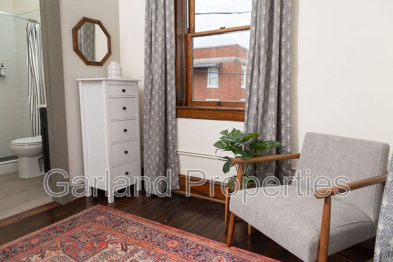 Roanoke Condo: 829 Salem Ave