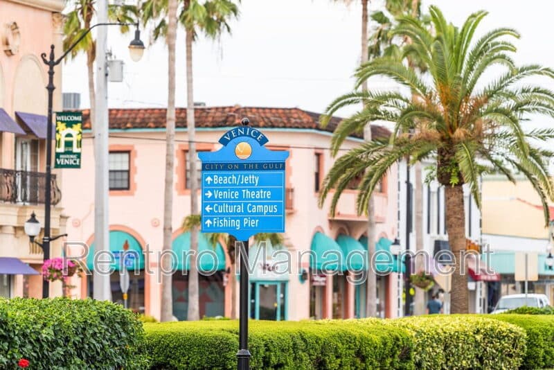 Venice Condo: 1802 Auburn Lakes