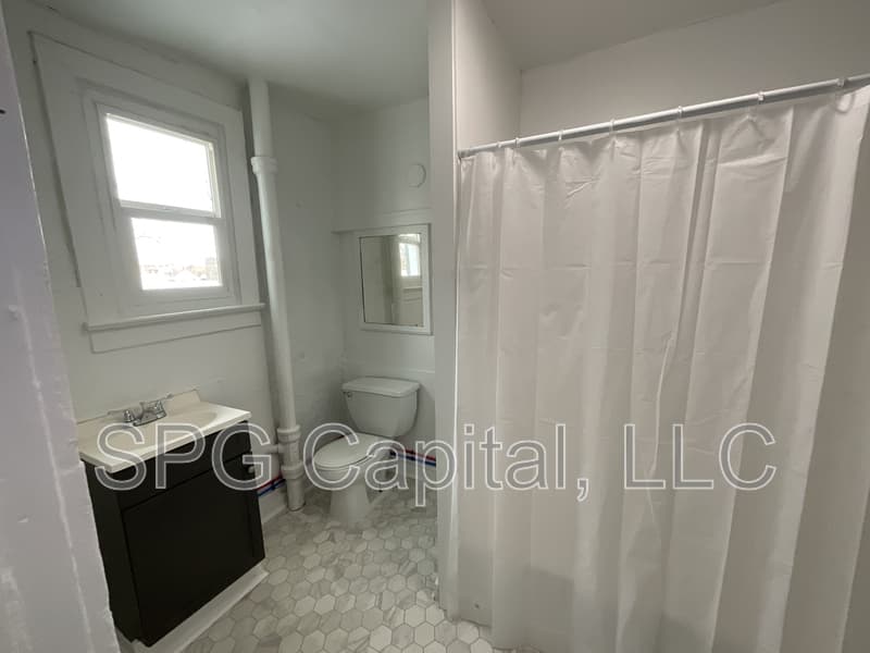 York House: 141 East Maple Street