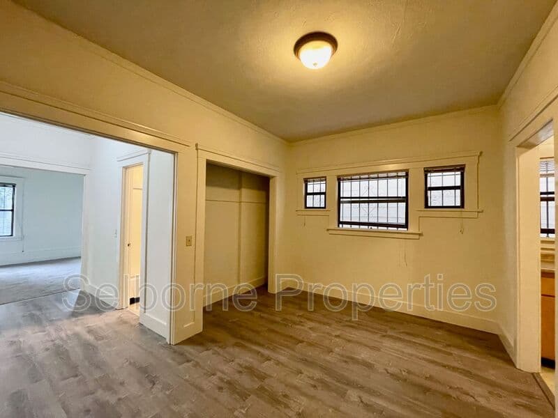 Oakland House: 359 Grand Ave.