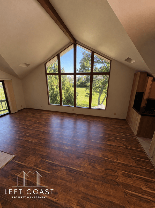 Lincoln City House: 132 Salishan Drive