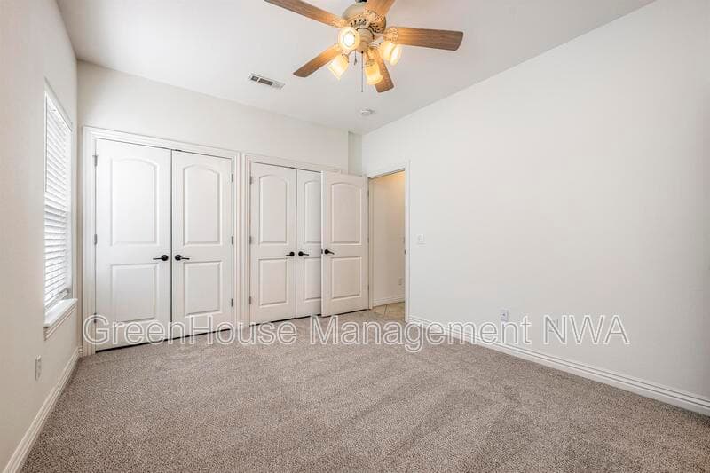 Bentonville House: 4003 SW Hawthorne Place