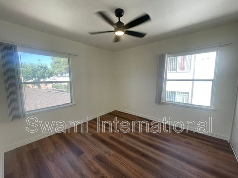 Inglewood Condo: 622 1/2 E. 97th