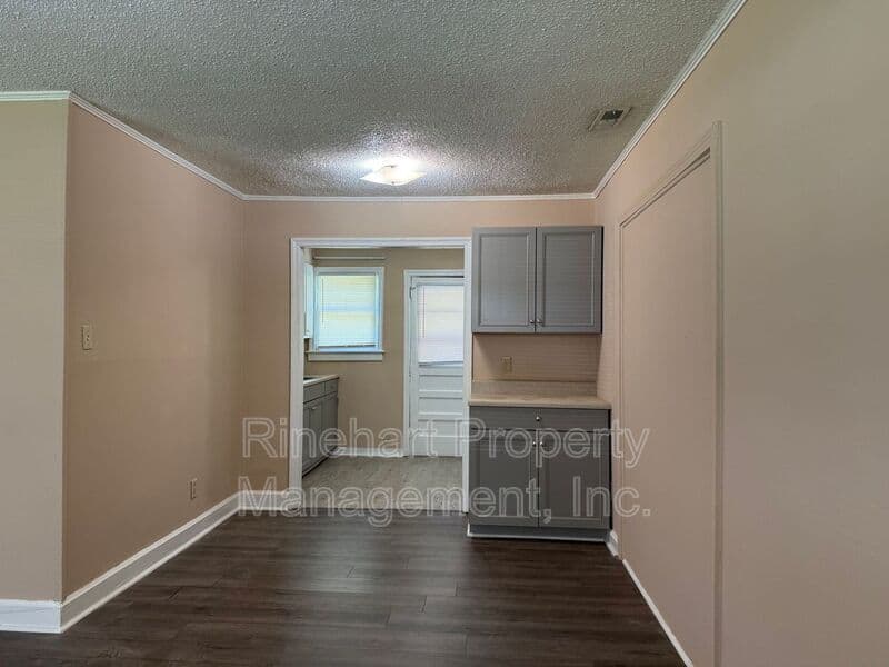 Rock Hill House: 1343 Steed Street
