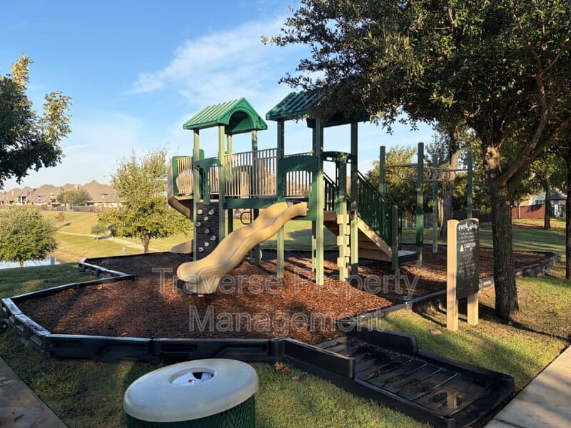 Fort Worth House: 8320 Snow Egret Way