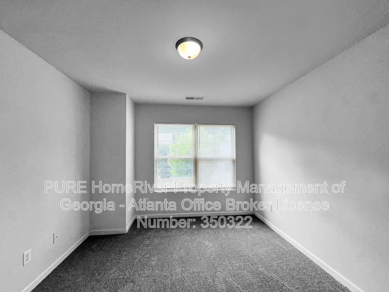 Mcdonough House: 211 Daisy Cir