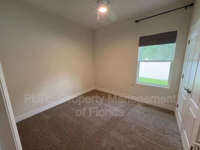Ocala House: 13831 Sw 33rd Terr