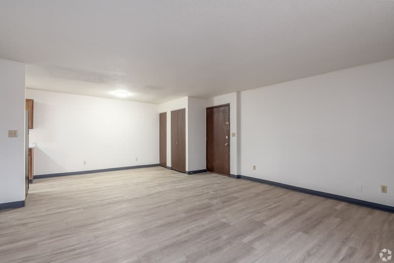 Fond du Lac Condo: 187 S National Ave. 1