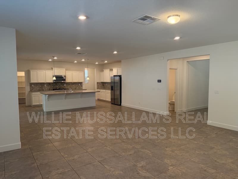 Mountain House Condo: 1388-1390 S Dairy Drive - 1388