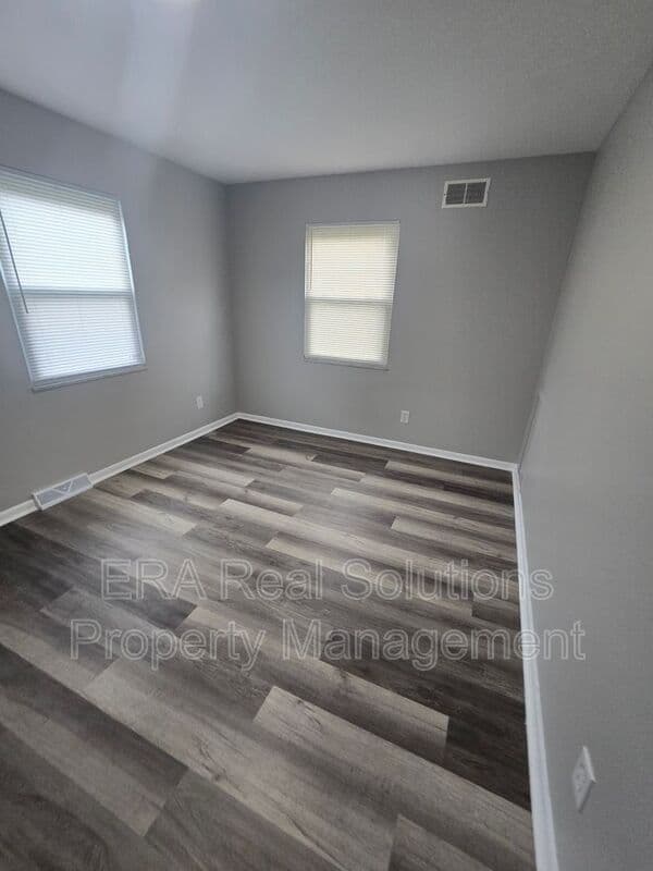 Columbus Condo: 852 S Roys Ave