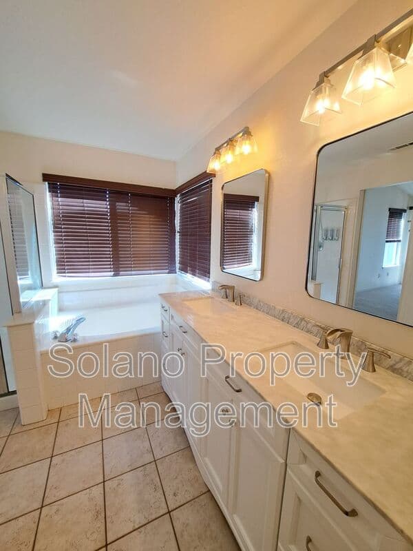 Vacaville House: 354 Bradley Dr.