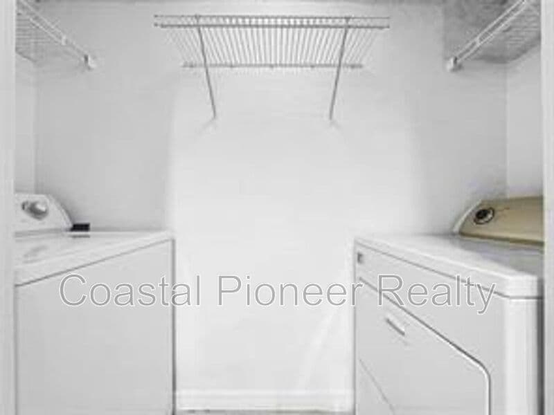 St Petersburg Condo: 10200 Gandy Blvd N