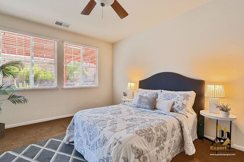 Lincoln House: 1836 Portello Way
