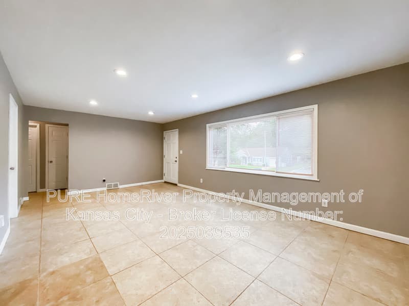 Prairie Village House: 7669 Rainbow Dr