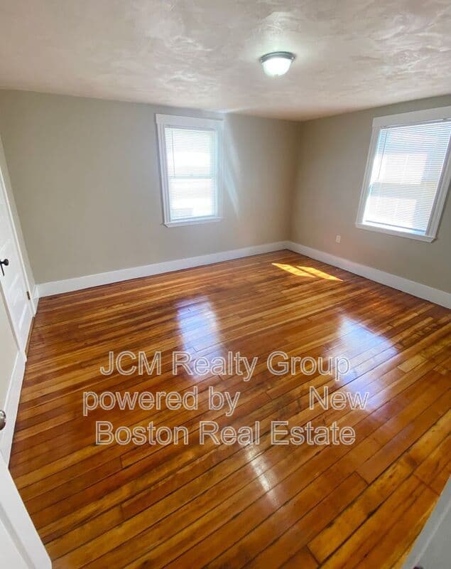 Salem Condo: 39 Salem St