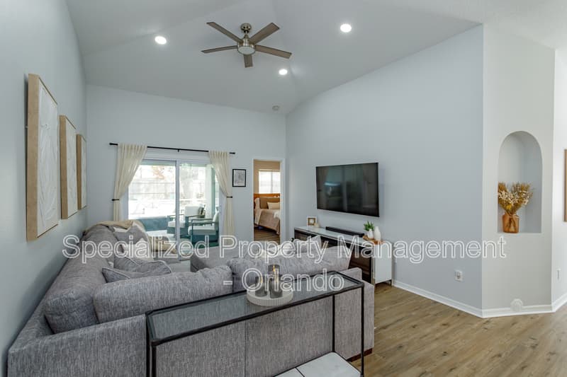 West Melbourne House: 2532 Ventura Cir