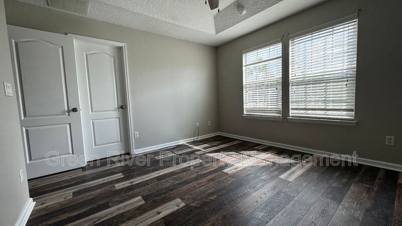 Orange Park House: 4220 Plantation Oaks Blvd