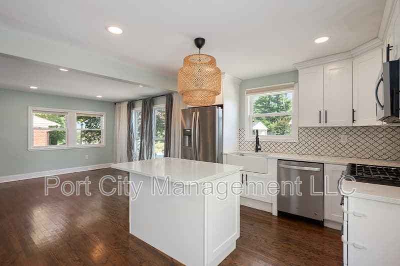 Gwynn Oak House: 7017 Yataruba Drive