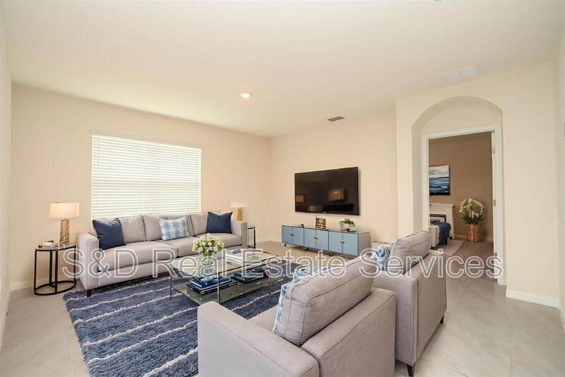 Lakeland House: 2548 Ryland Falls Drive